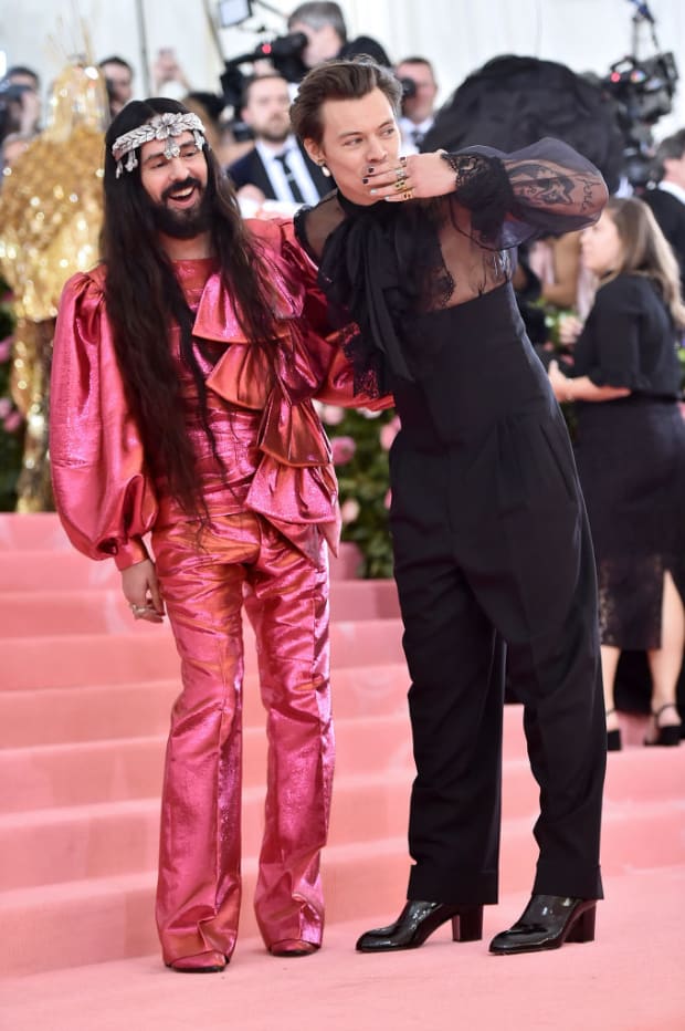 2019 met gala harry styles outfit 6