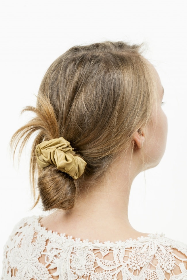 Hair clasps or ties min