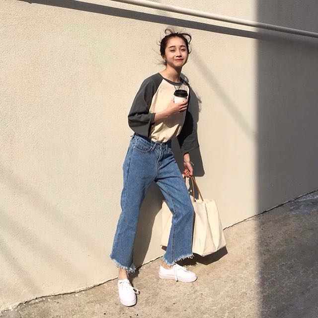 ripped jean min