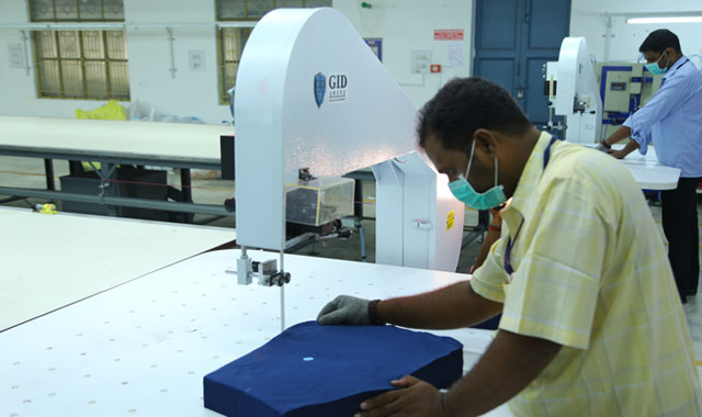band knife cutting