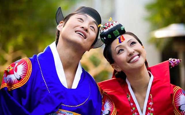 couple korean wedding