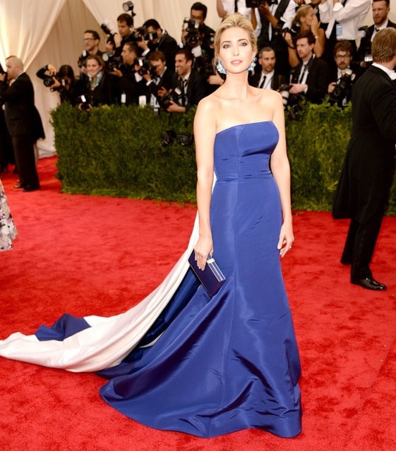 blue dress min
